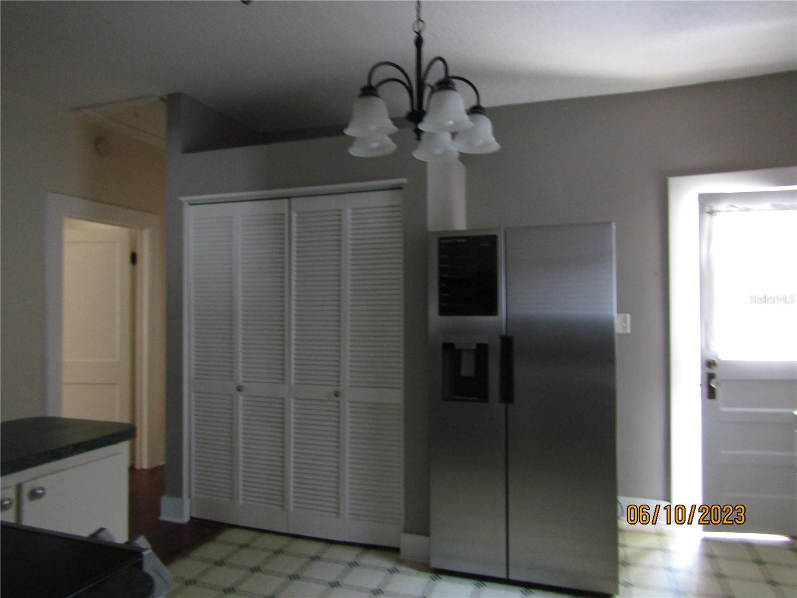 KITCHEN VIEW 2