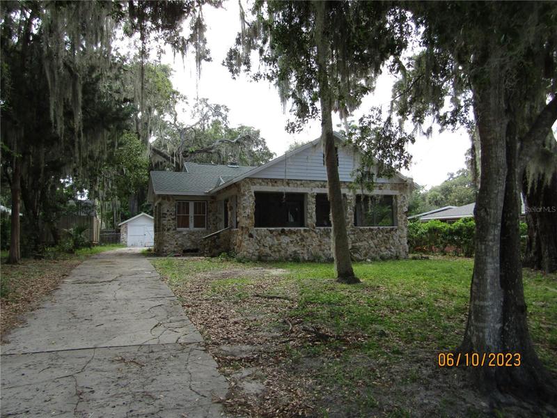 EXTERIOR FRONT