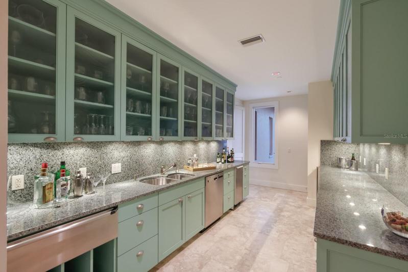 Top Floor-Butler's Pantry