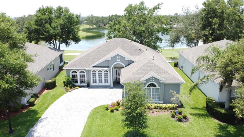 Front of 2239 Fenton w/ pond & golf course