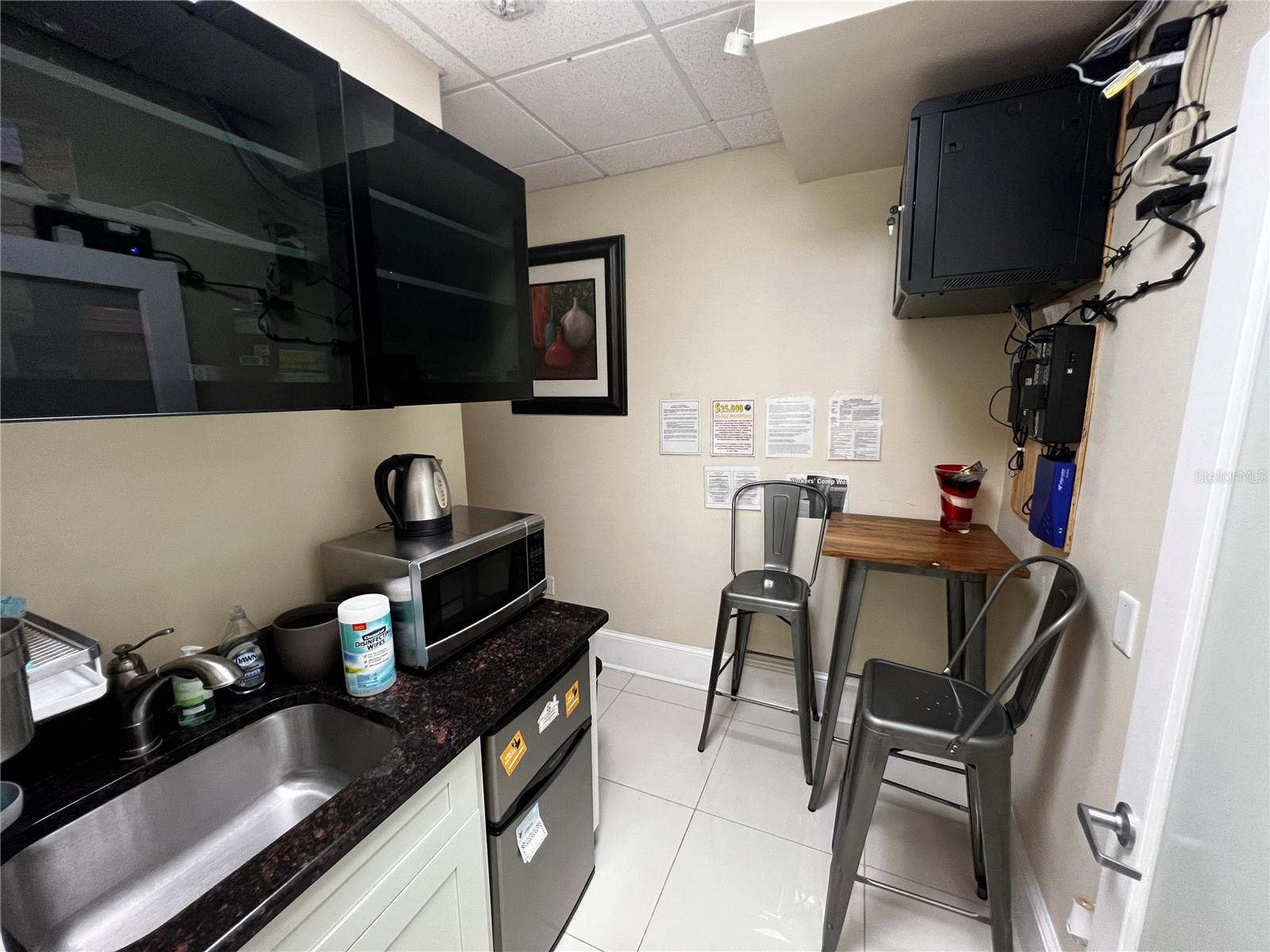 Kitchen/Breakroom