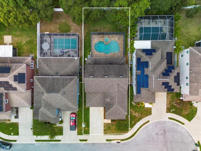 Lots of yard space.