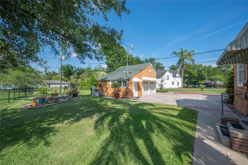 Detached garage and potting shed