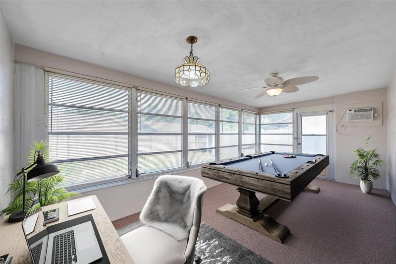 Air Conditioned Bonus Room / Office / Playroom, etc.