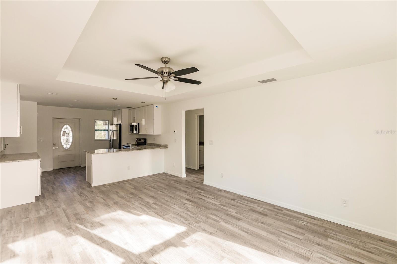 OPEN FLOOR PLAN