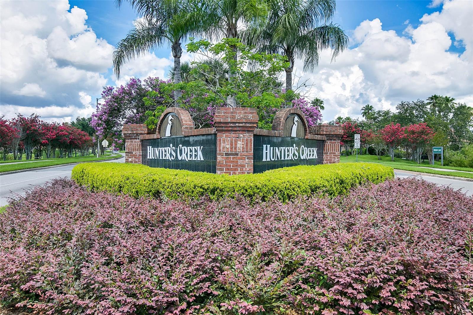 Hunters Creek amenities include seven private parks, tennis, basketball, volleyball courts, hiking trails, playgrounds, baseball diamonds, pavilions, dog parks, over 11 miles of hiking and biking paths, and many community events throughout the year!