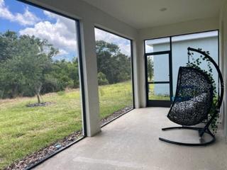 Oversized screened-in Lanai
