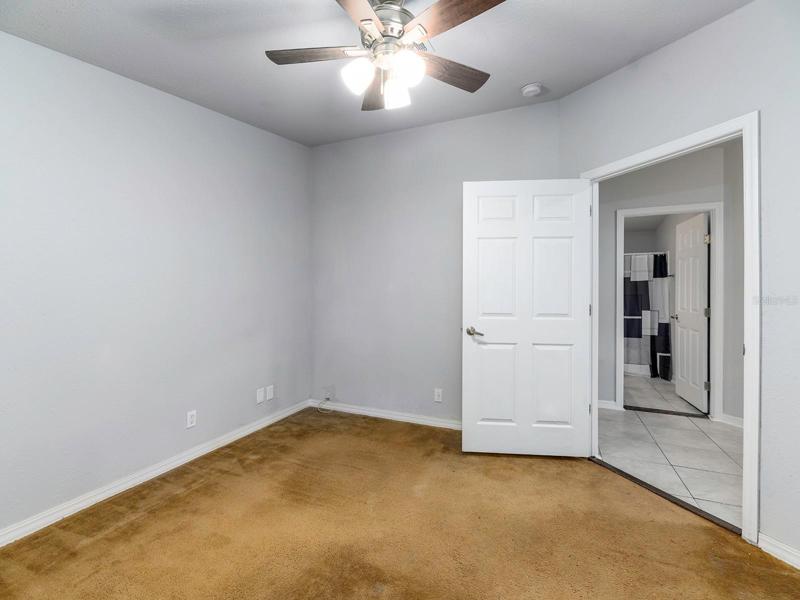 Bedroom 2_3
