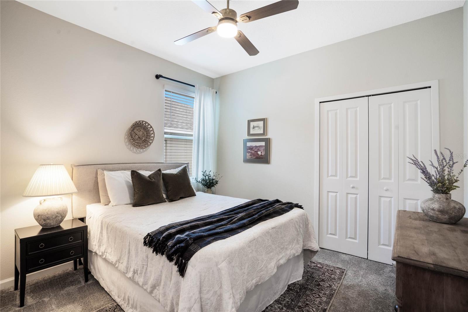 BR 4/ Mother in law suite bedroom with en-suite bathroom