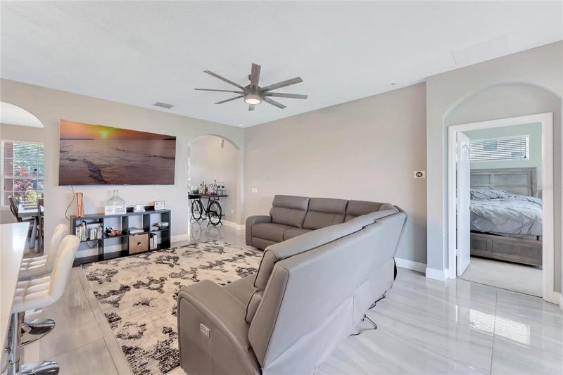 FAMILY ROOM.