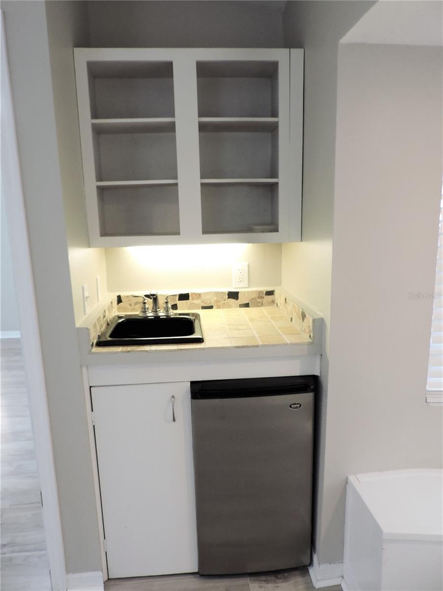 Wet bar