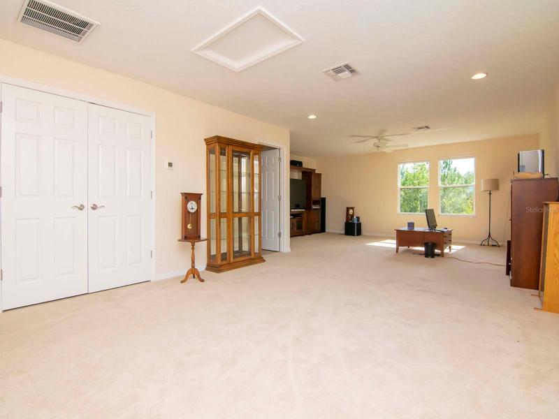Ginormous bonus room on the 2nd level - easily converted to 4th bedroom AND still have a bonus room