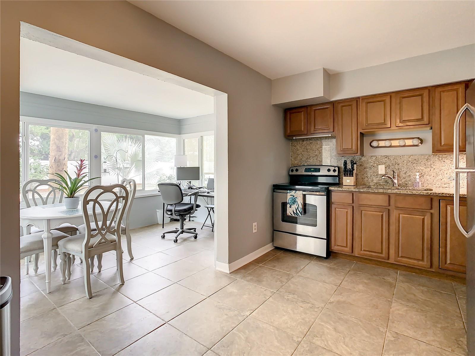 Kitchen/Dining/Florida Room