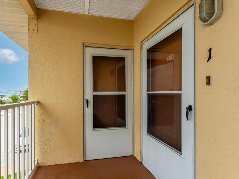 Nice Heavy Glass/Screened Door