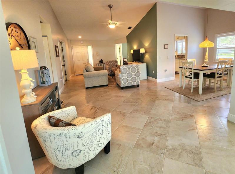 Sitting Area, Living Room, Dining Room