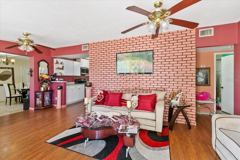 Open Concept upon Entrance
