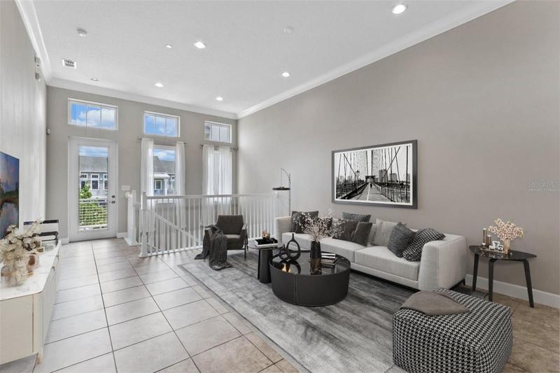 virtually staged, upper level
