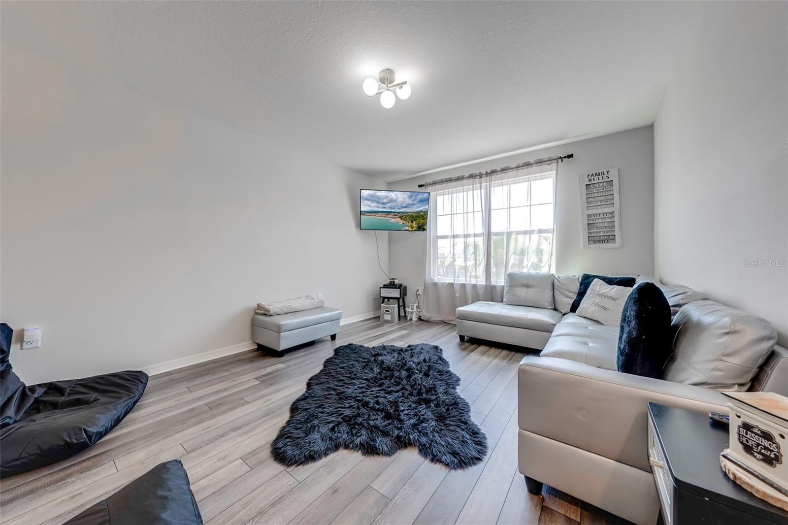 Loft 1