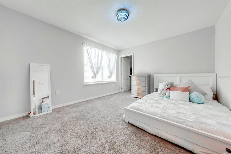 Upstairs Bedroom 4