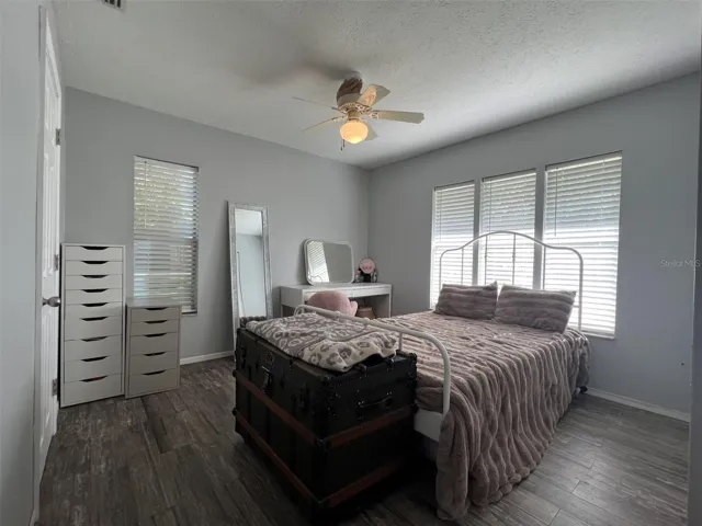 Second bedroom