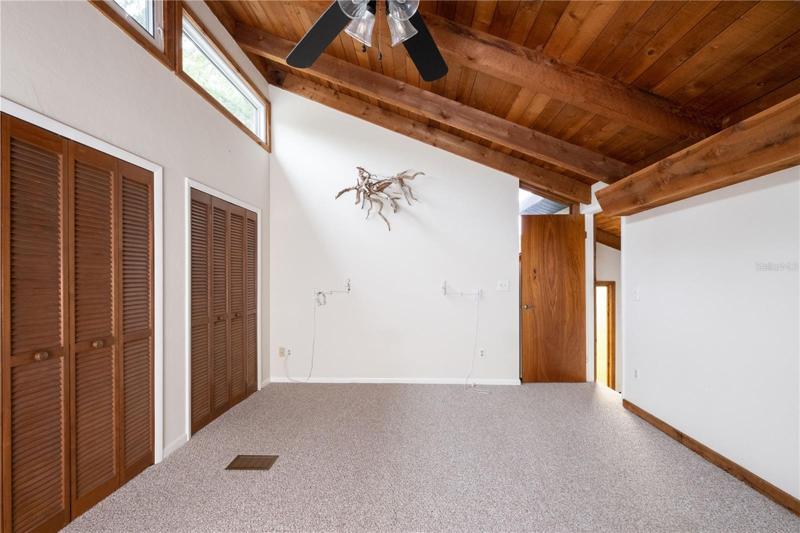 Large upstairs loft primary suite