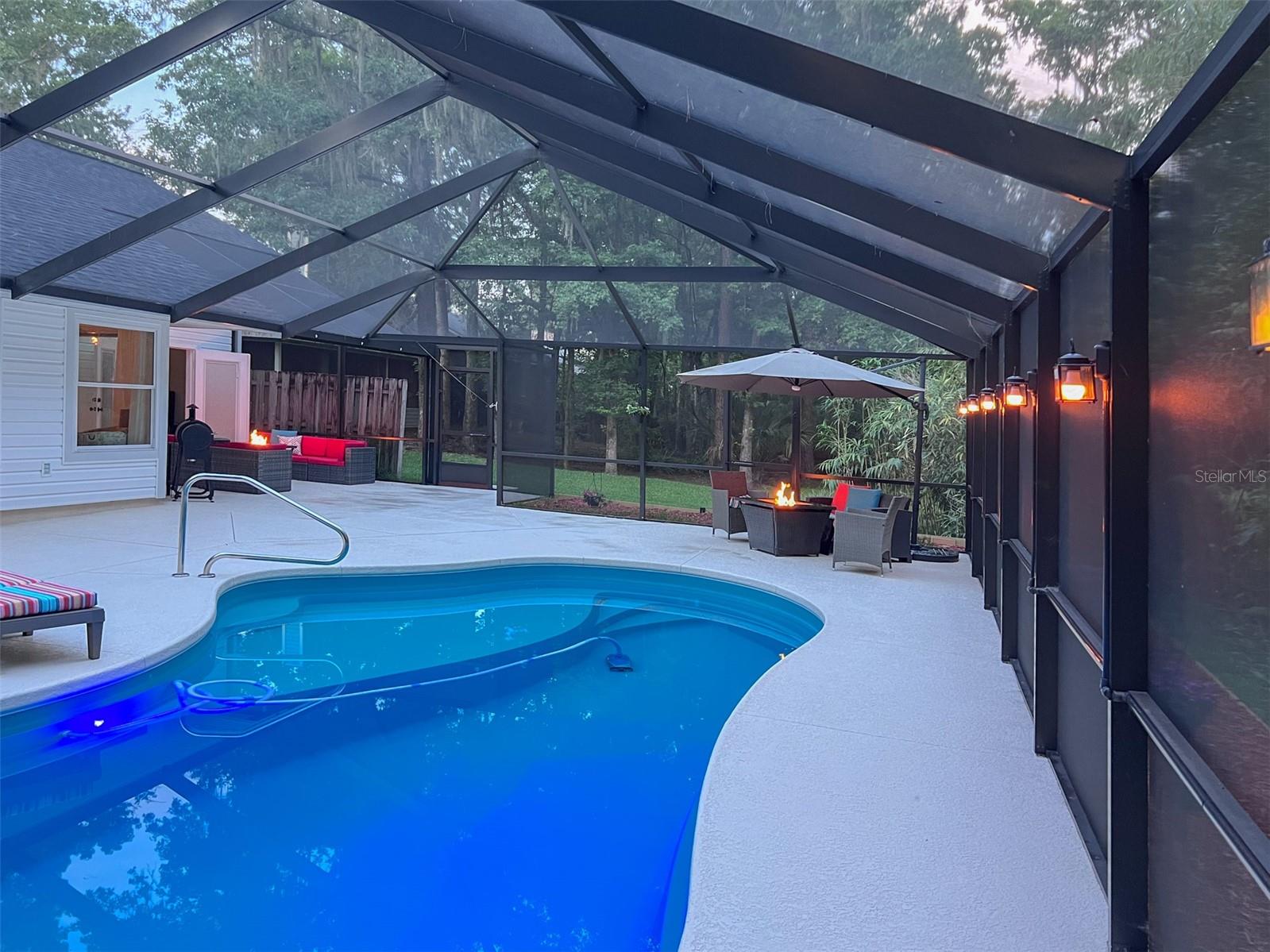 Pool Living