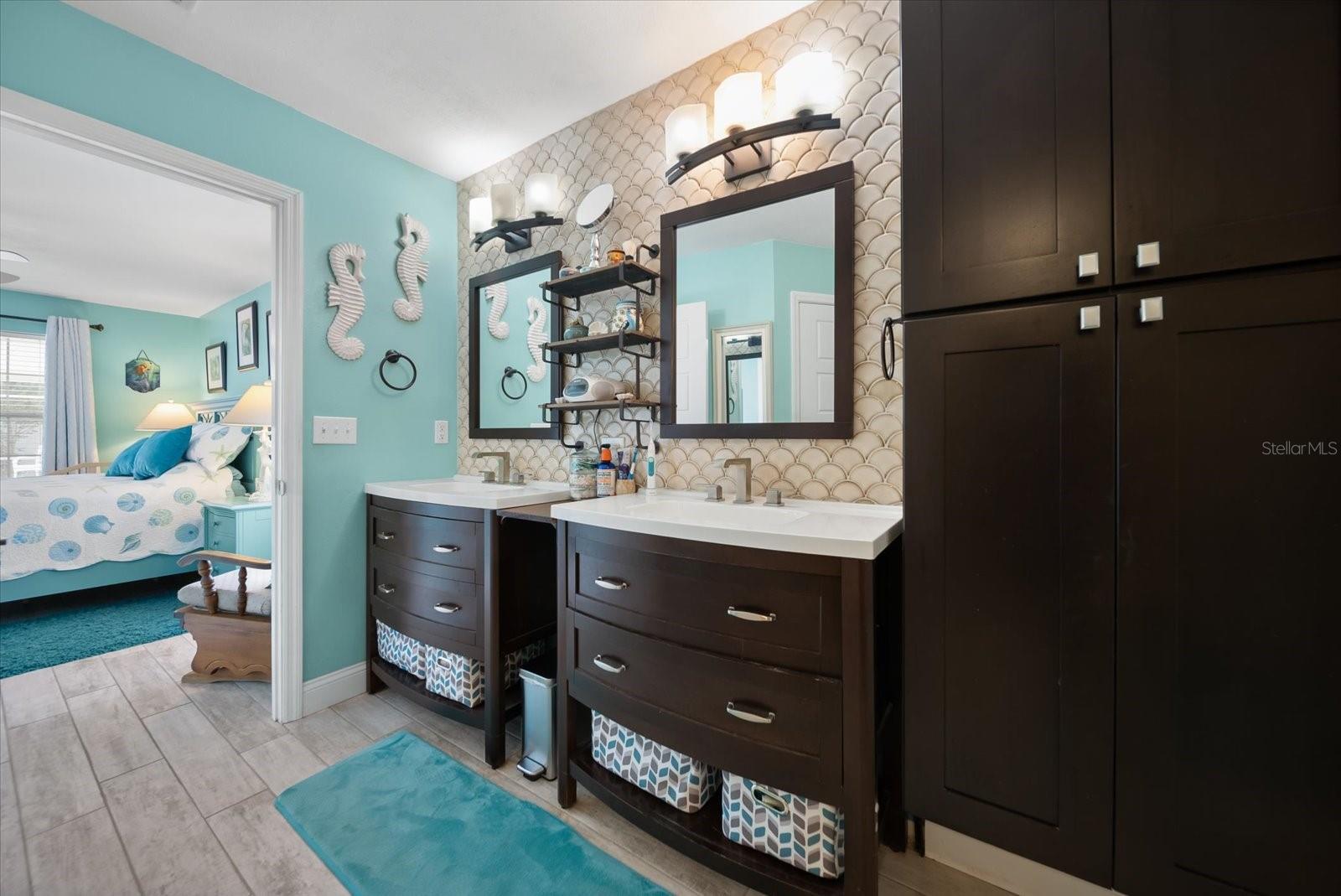 dual vanity