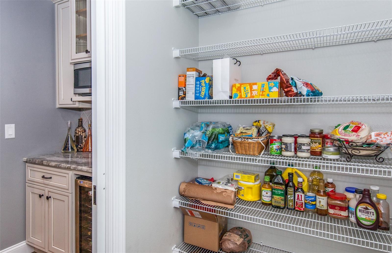 Walk-in Pantry