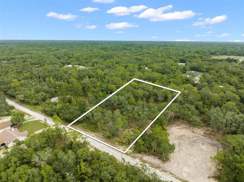 Vacant lot 1.20 acres high and dry