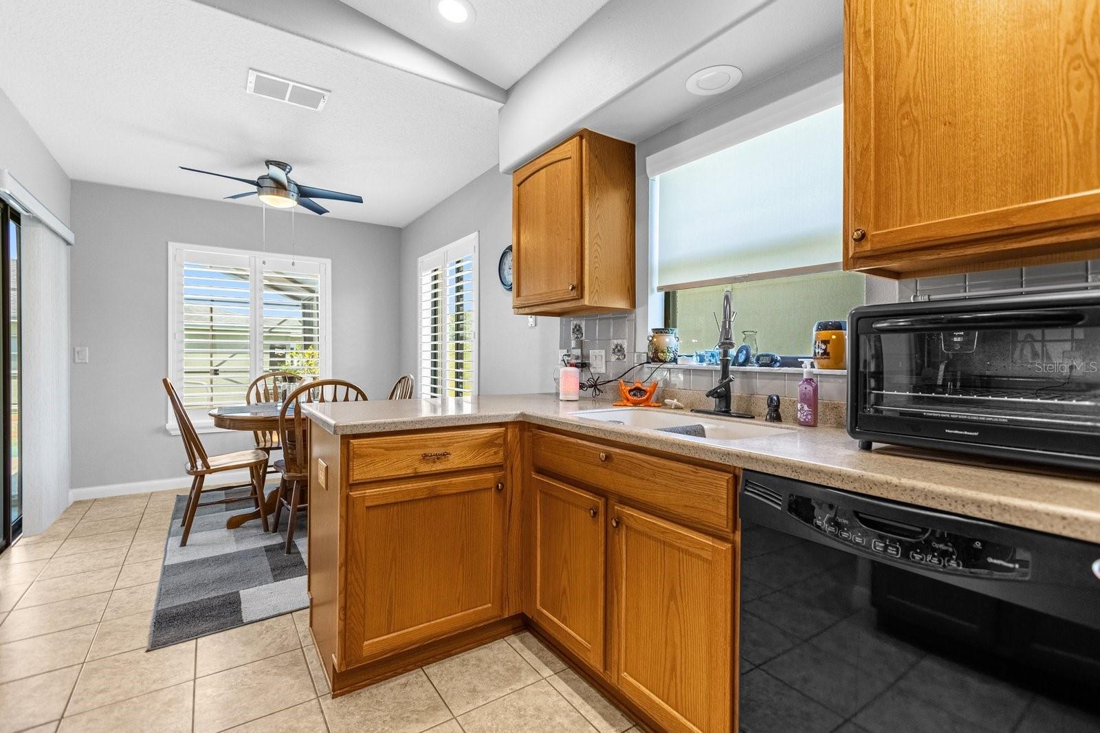 Kitchen - View of In Kitchen Dinette Area