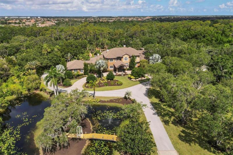 Welcome to 5106 Lorraine Road!