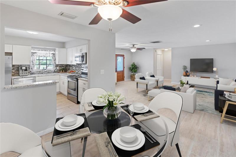 Dining Area (digitally staged)