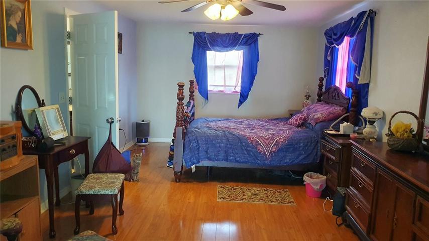 The oversized owners suite is large enough for a king bed PLUS dressers, end tables, and private seating area.