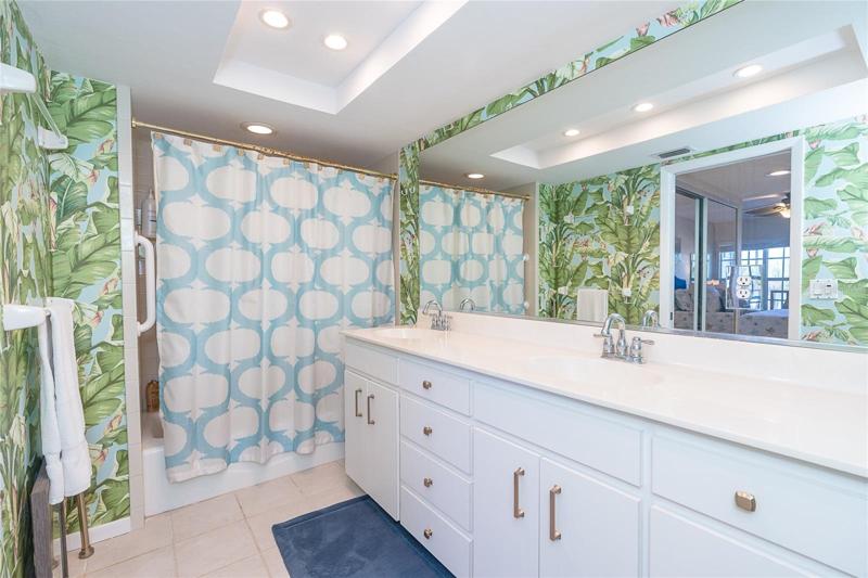 Master Bathroom.