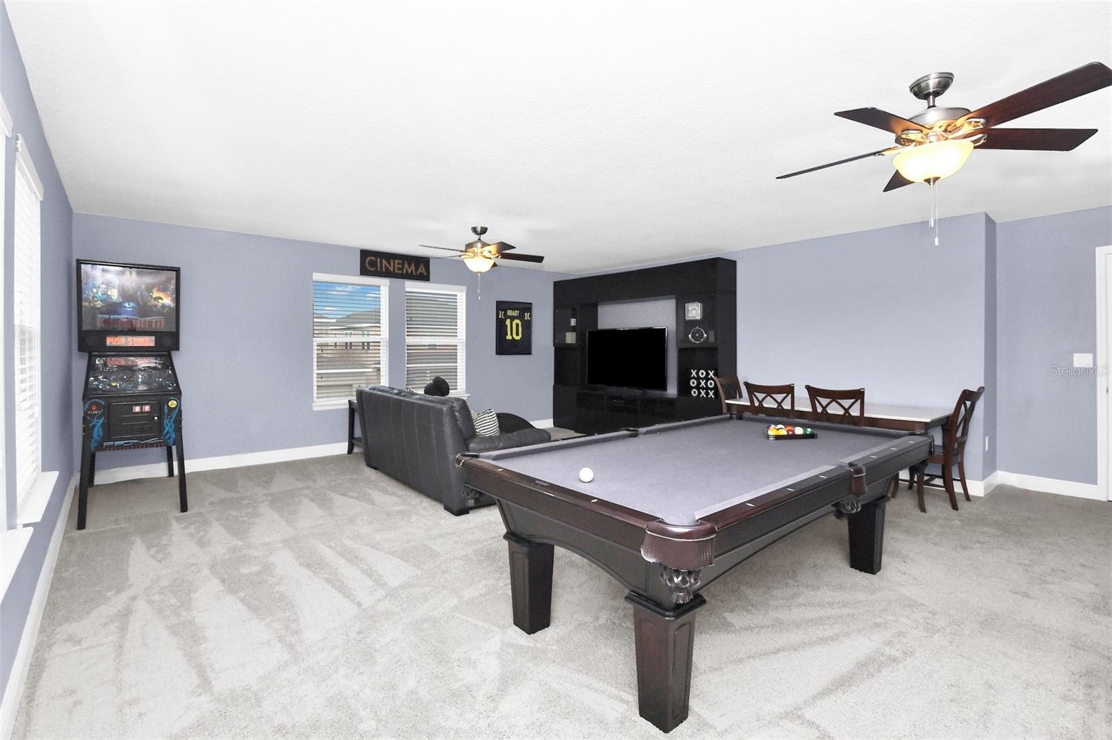 HUGE BONUS ROOM
