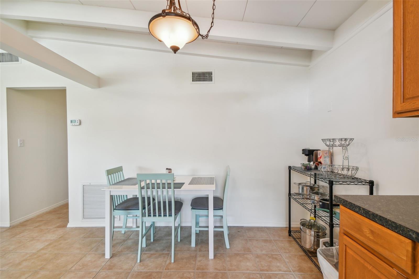 Eating space off of kitchen