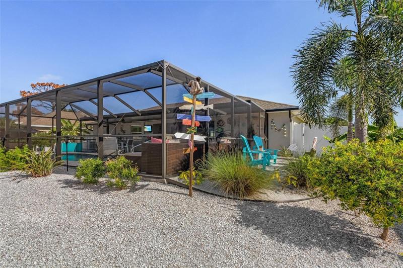 Rear Exterior & Beach