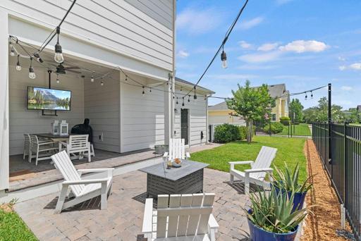 Lanai and bountiful space on this corner lot.