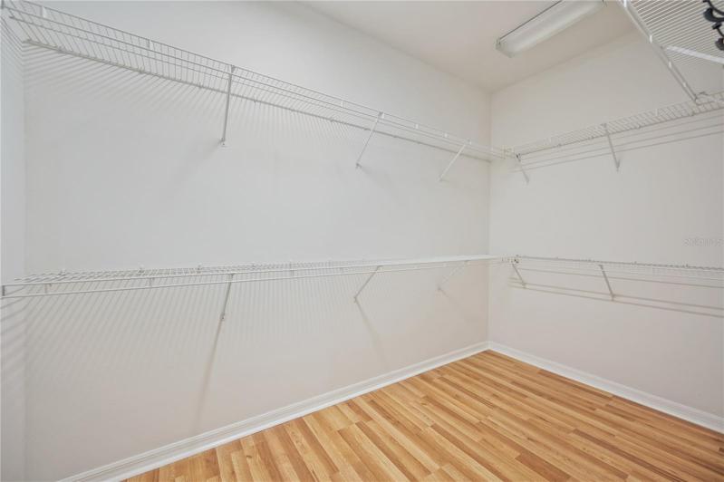 Master Bedroom walk In Closet