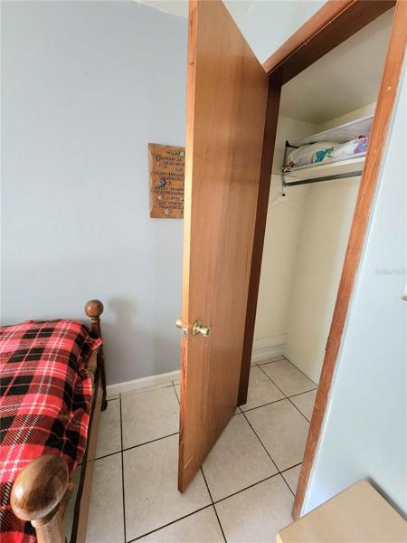 Bedroom 3 - large closet!