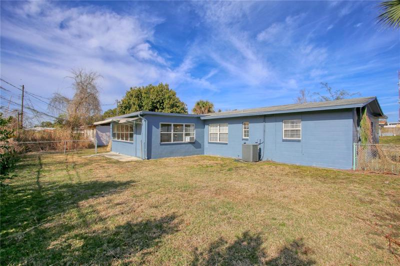 Fenced Yard
