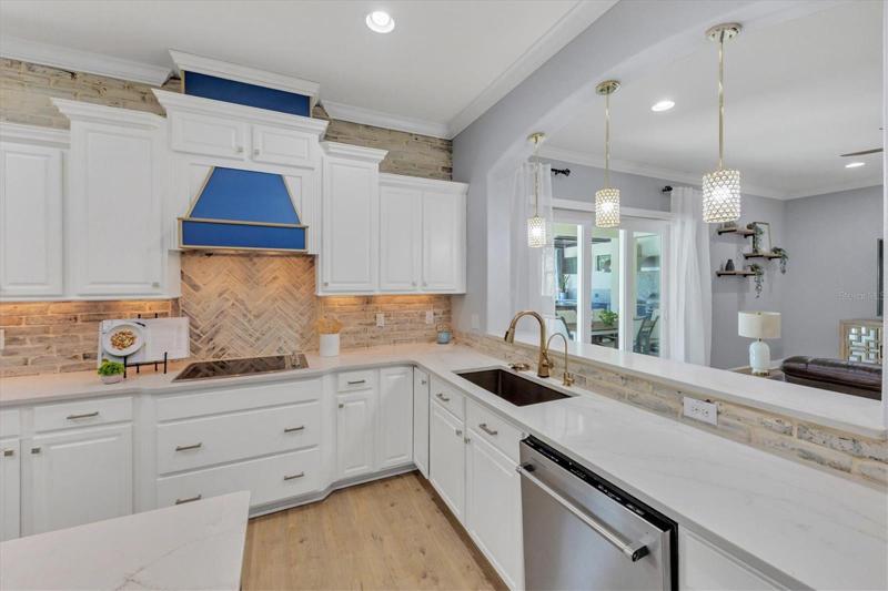 Gourmet kitchen