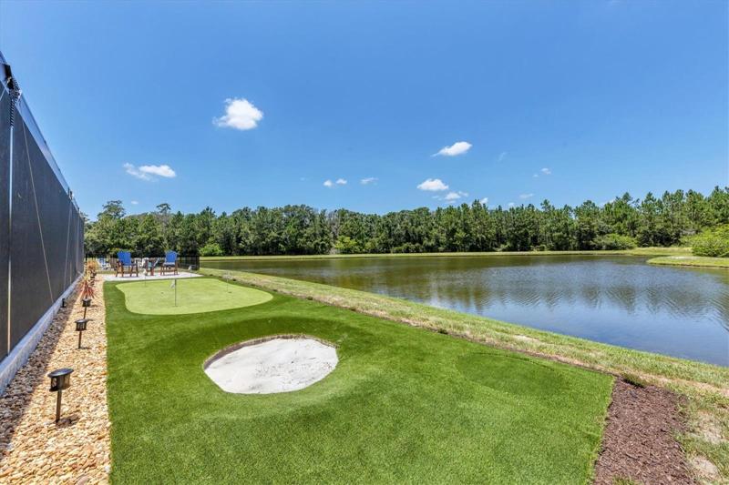 Private putting green