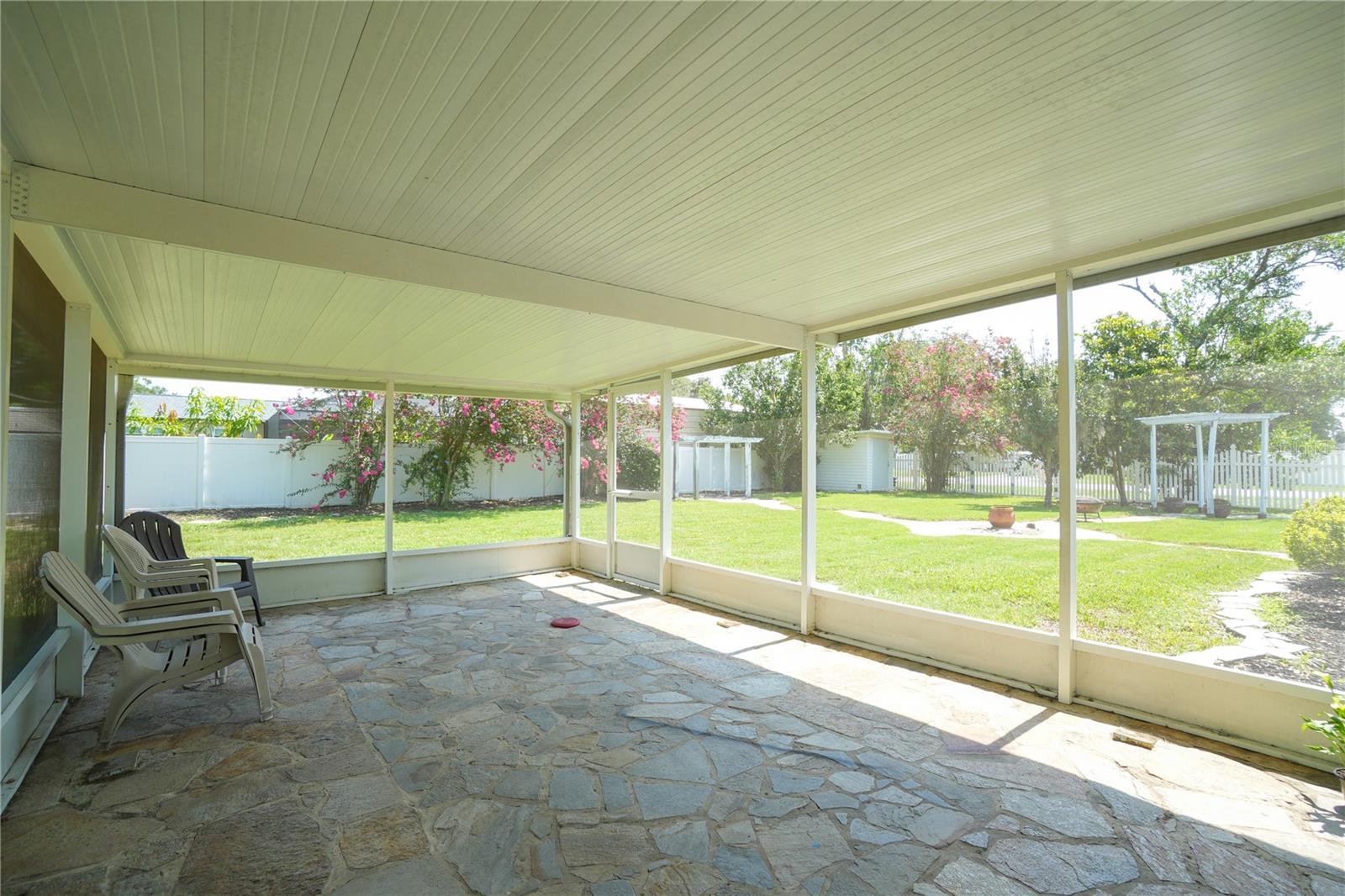 Screened in Lanai