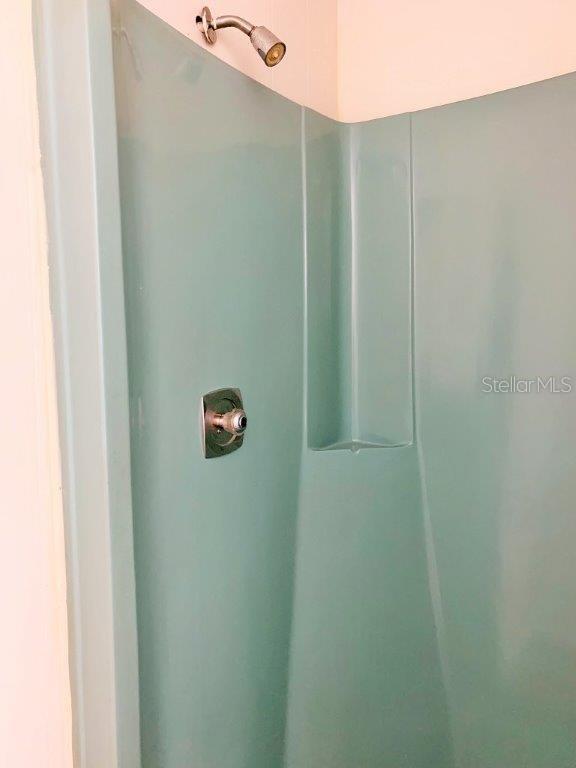 Men's Shower Area