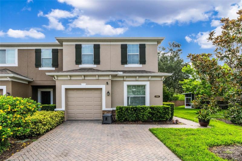 The Riverview community in the heart of Sanford welcomes you home with this 3-bedroom plus den, 3-bath END-UNIT townhome convenient to the Sanford Historic District for all of your shopping, dining and entertainment needs!