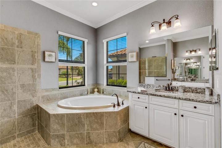 Primary En-Suite, Deep soaking tub and walk in shower