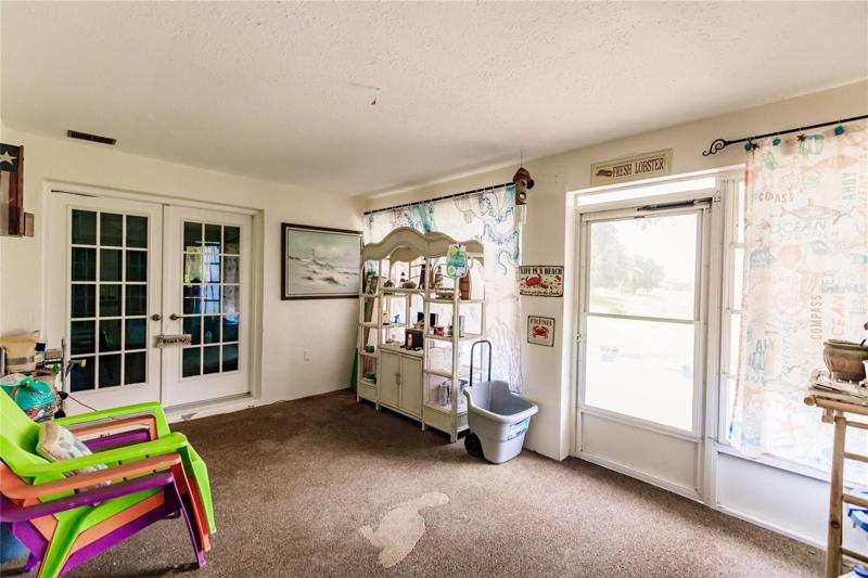 FLORIDA ROOM