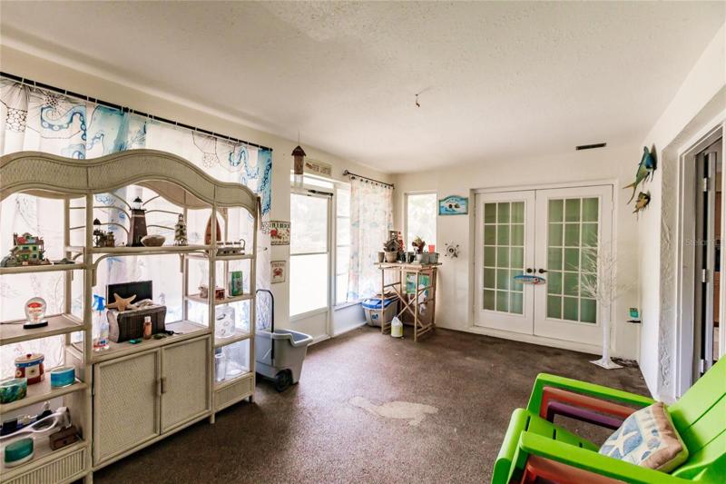 FLORIDA ROOM