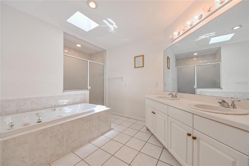Primary Bedroom Ensuite Bath - 3rd Floor